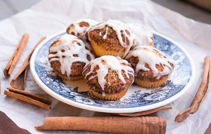 Cinnamon roll muffins