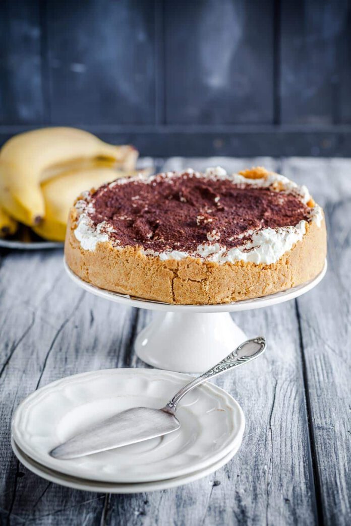 homemade banana banoffee cake