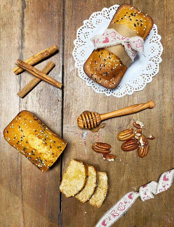Mini Gingerbread Cakes with Spelt Flour