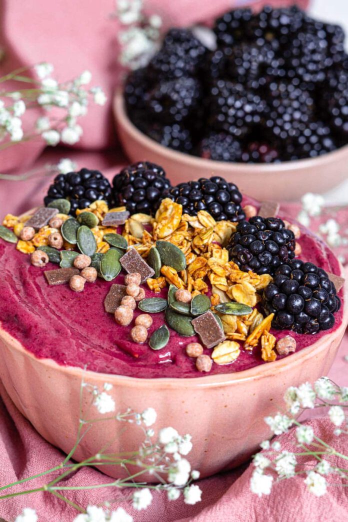 Blackberry Smoothie Bowl thermomix