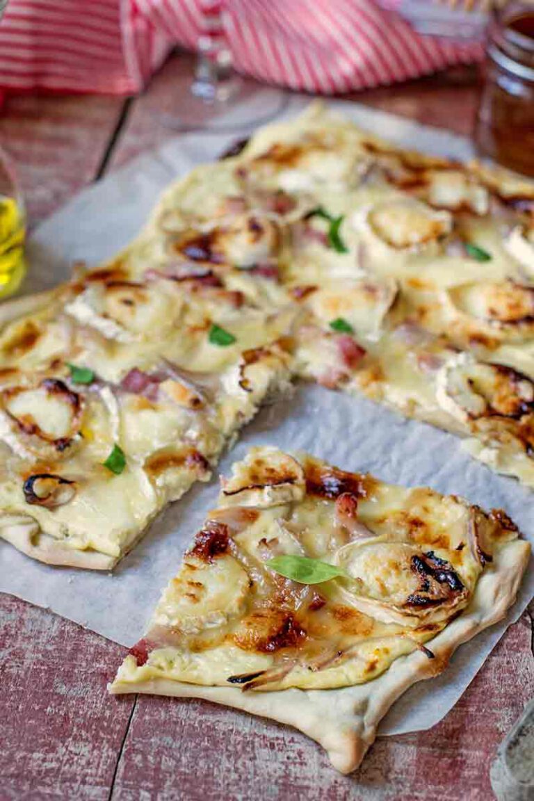 Flammkuchen mit Ziegenkäse