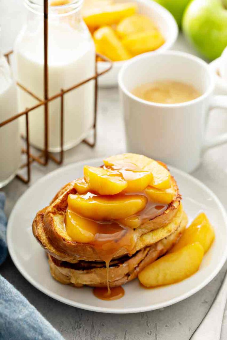 French toast with caramelised apples