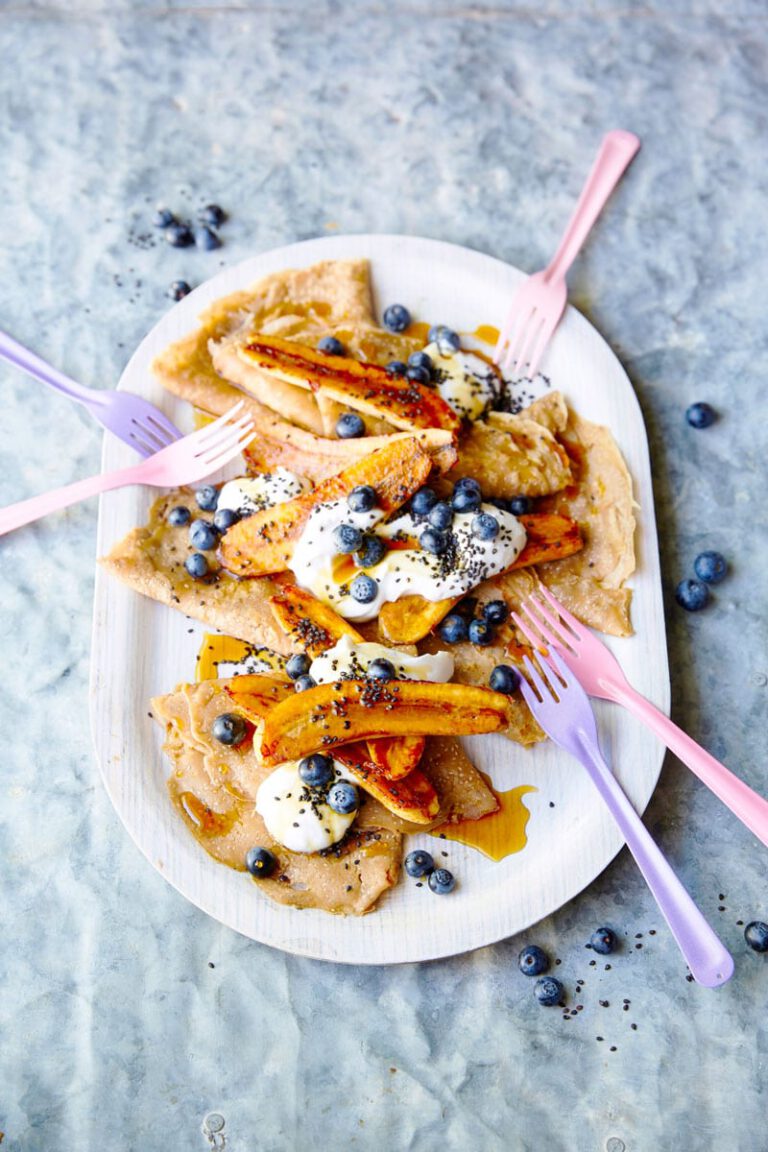 Chia Crêpes, Banana & Black Sesame