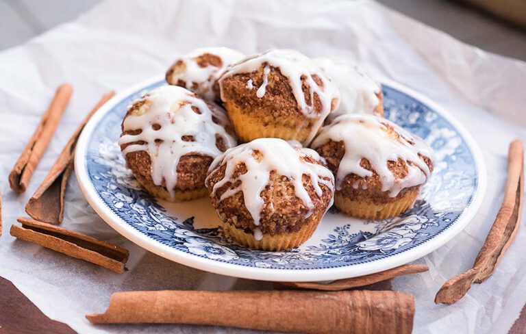 Cinnamon roll muffins