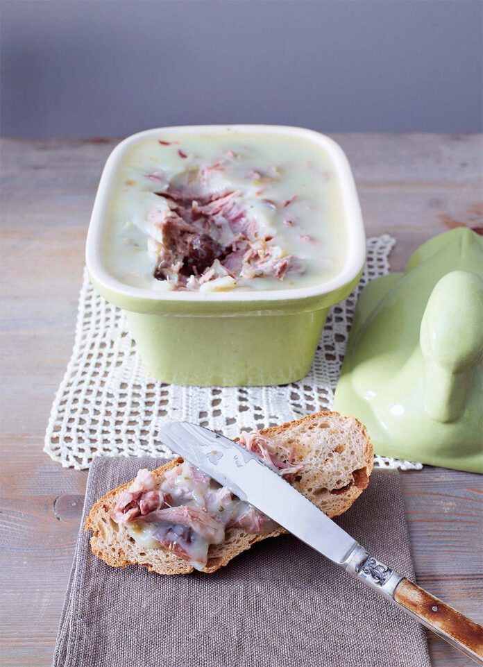 Goose rillettes with dates