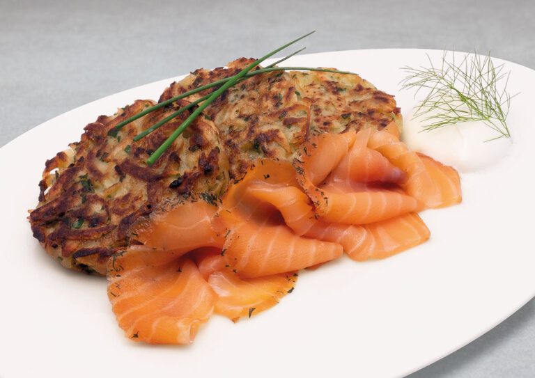 Gromperekichelcher Salmon
