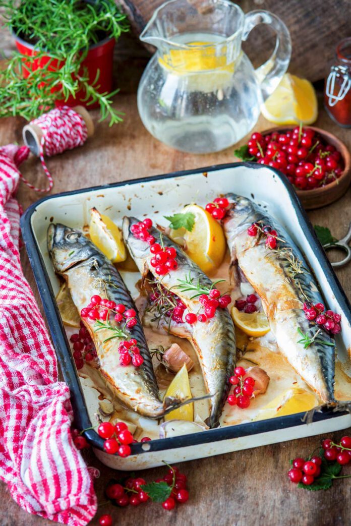 Fried Mackerel with Redcurrants, Garlic & Lemon