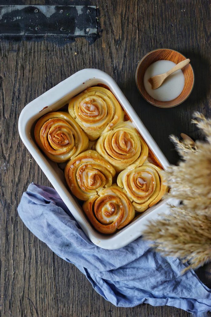 Sourdough-Cinnamon-Buns
