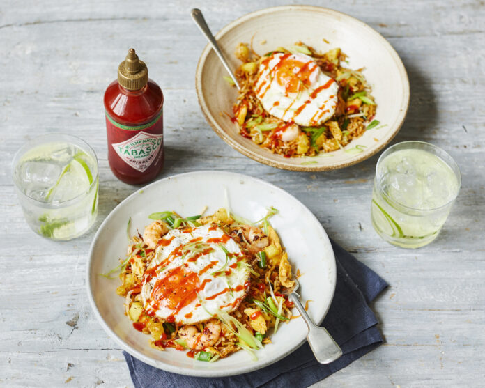 FriedRice_TABASCOSrirachaSauce_001_Landscape