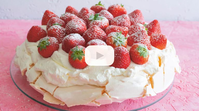Pavlova with Strawberries