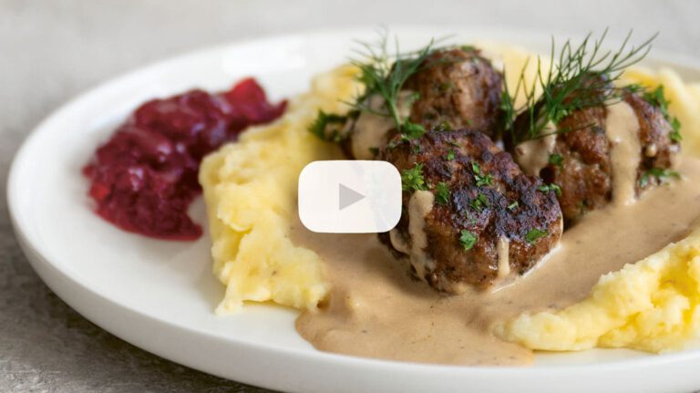 Köttbullar – Swedish Meatballs