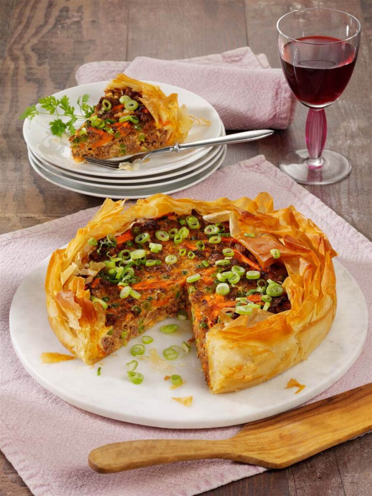 Crispy, savoury mince pie