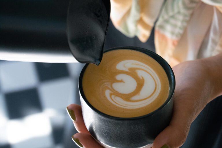 Curious Buds : specialty coffee for curious minds