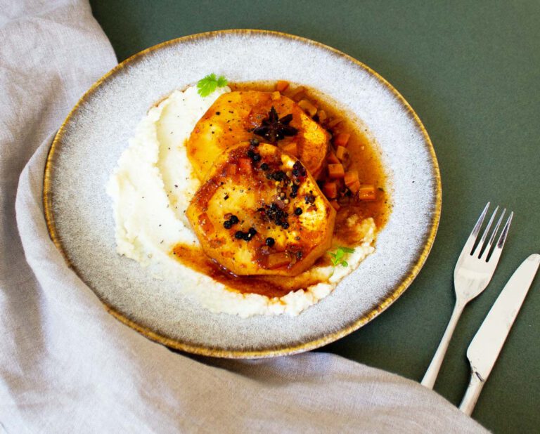 Braised celeriac on garlic & cauliflower purée 