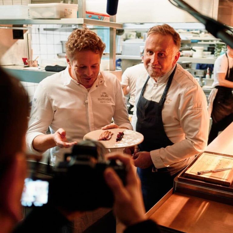 Ma Langue Sourit Hangar 7