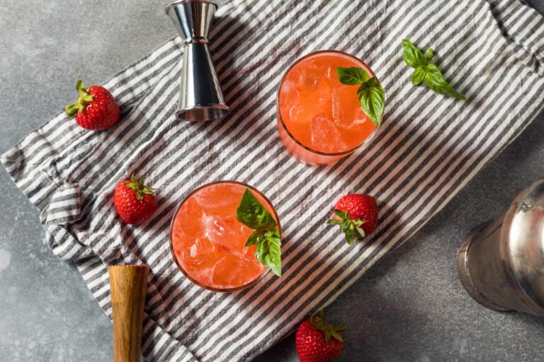 Strawberry Basil Spritz
