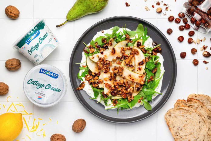 Cottage cheese salad with pear and caramelised nuts