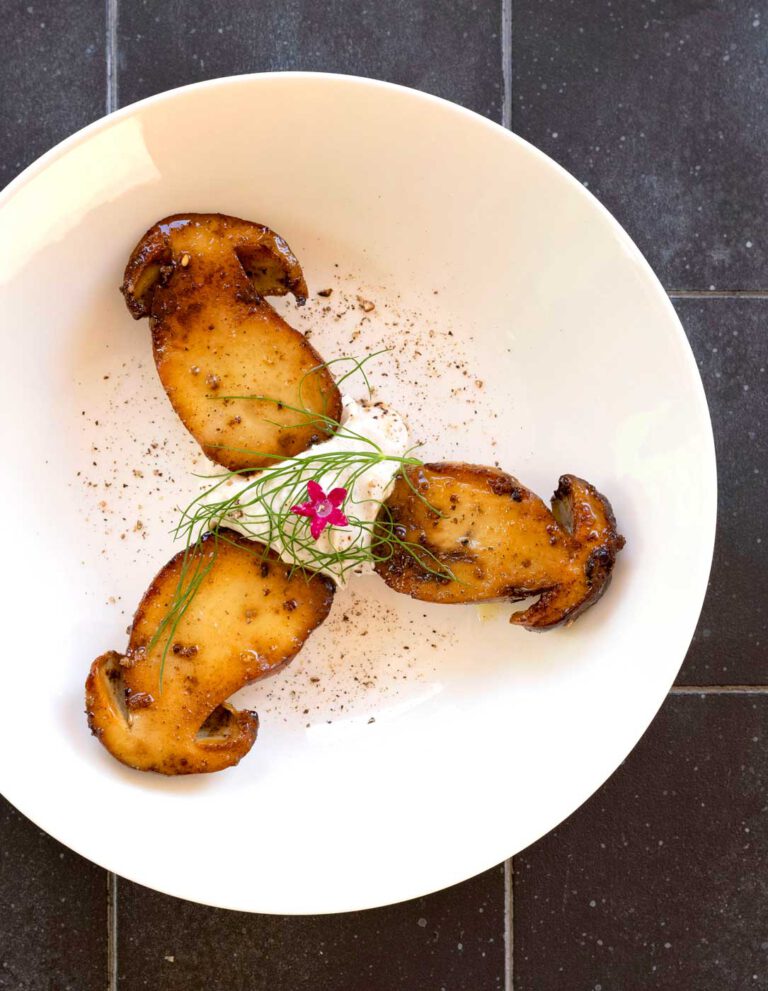 Porcini mushrooms with Tellicherry smoked pepper