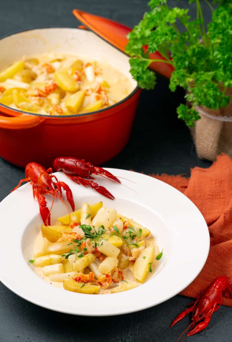 Asparagus Stew with Crayfish