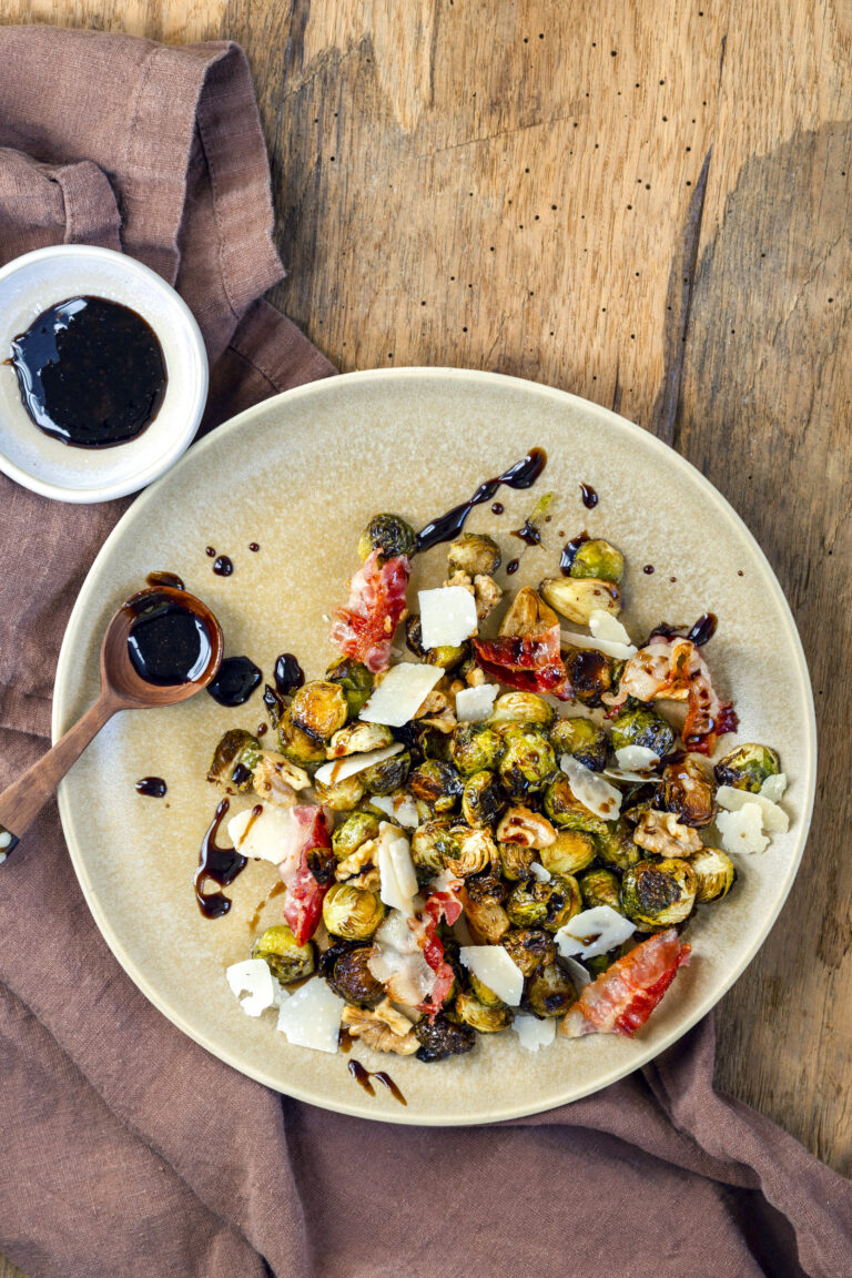 Glasierter Rosenkohl mit Speck