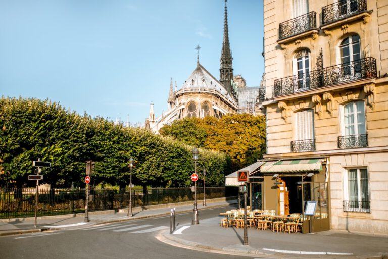 Les meilleurs restaurants où manger à Paris cet été