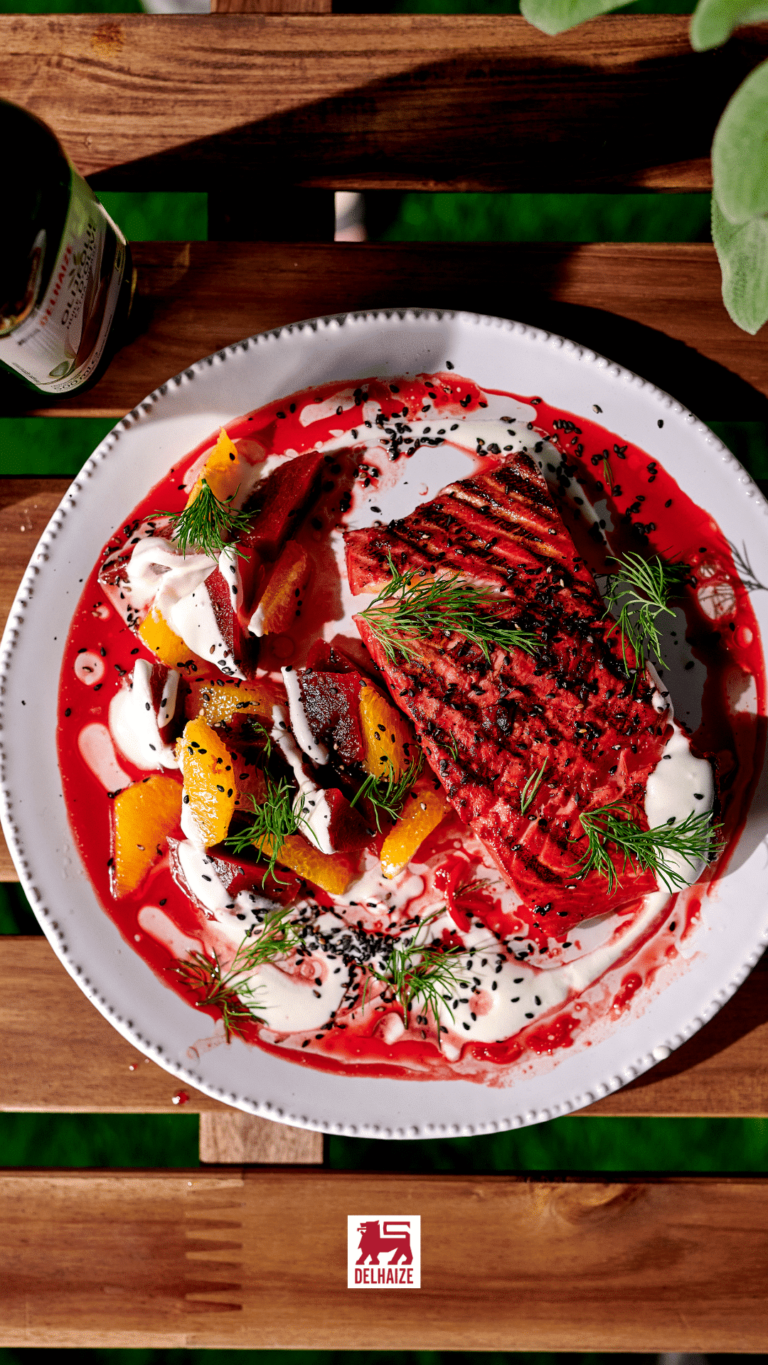 Gegrillter Lachs mariniert mit Roter Bete und Orange