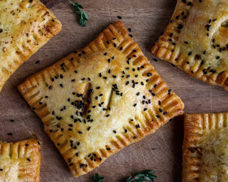 Lauch-Pilz-Feta-Teigtaschen