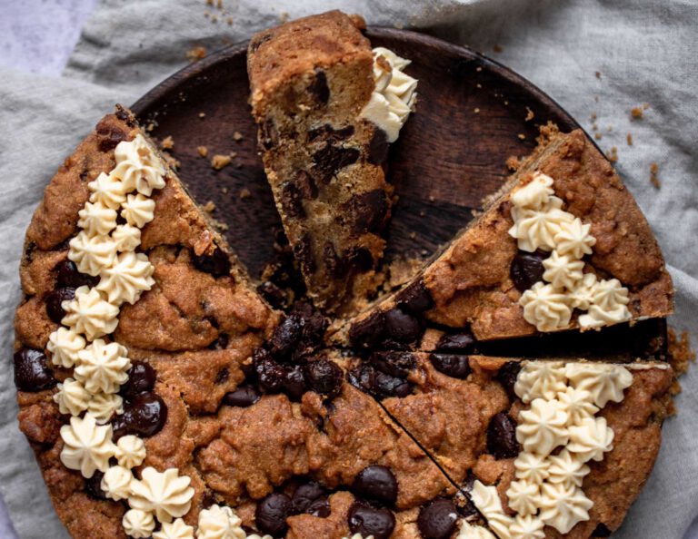 Speculoos Chocolate Chip Cookie Cake