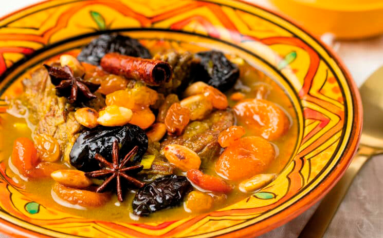 Tajine Hlou Bœuf, pruneaux et abricots secs