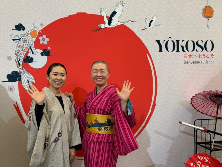 Japan visiting the Belle Étoile