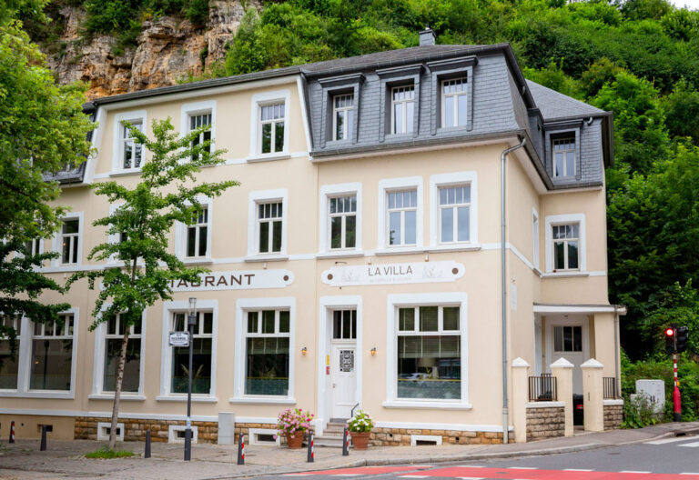 A Star Fades: La Villa de Camille et Julien