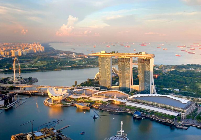 Delights from Street Food to Michelin-starred Cuisine