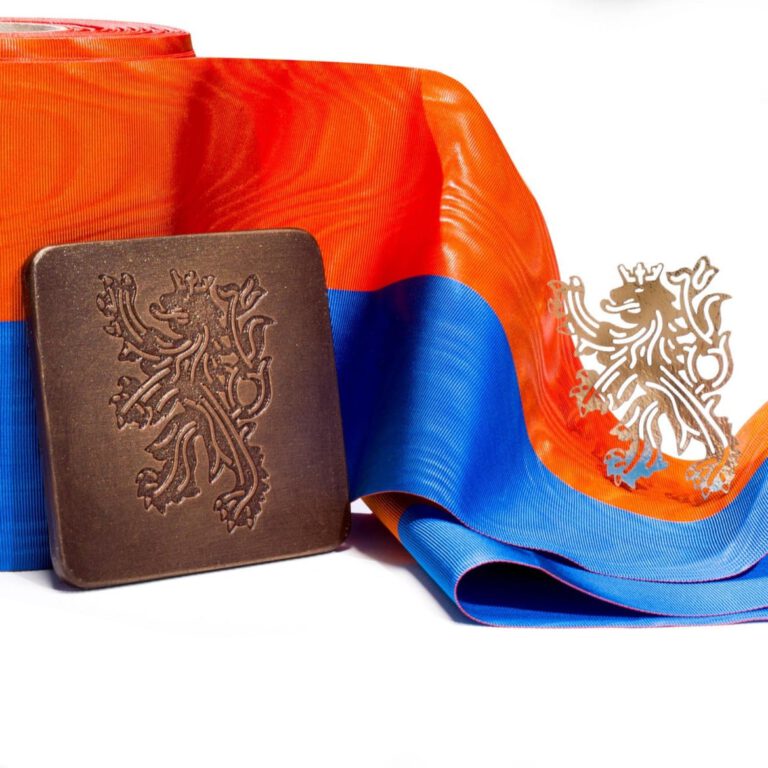 Anläßlich des Nationaltages treffen zwei magische Welten aufeinander: Kunst und Schokolade