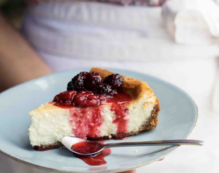 Creamed ricotta cheesecake with mixed berry compote