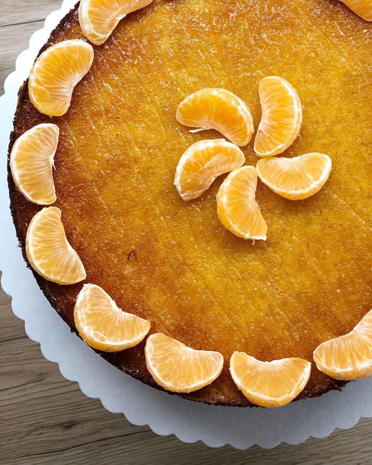 Clementine almond cake