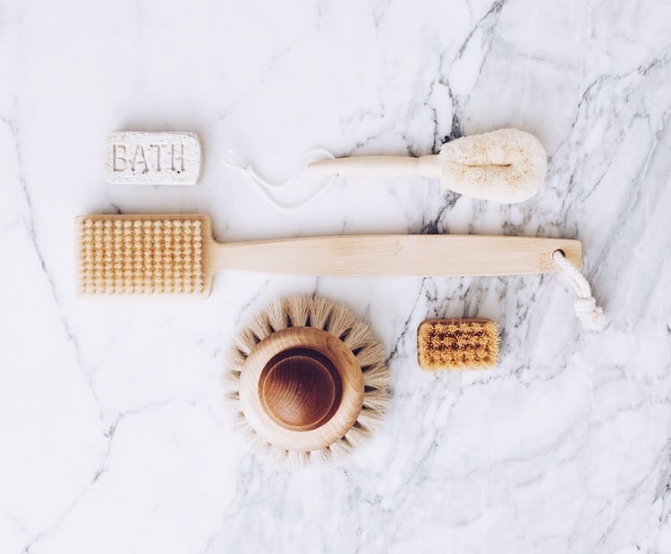 The Benefits Of Dry Brushing And How To Do It