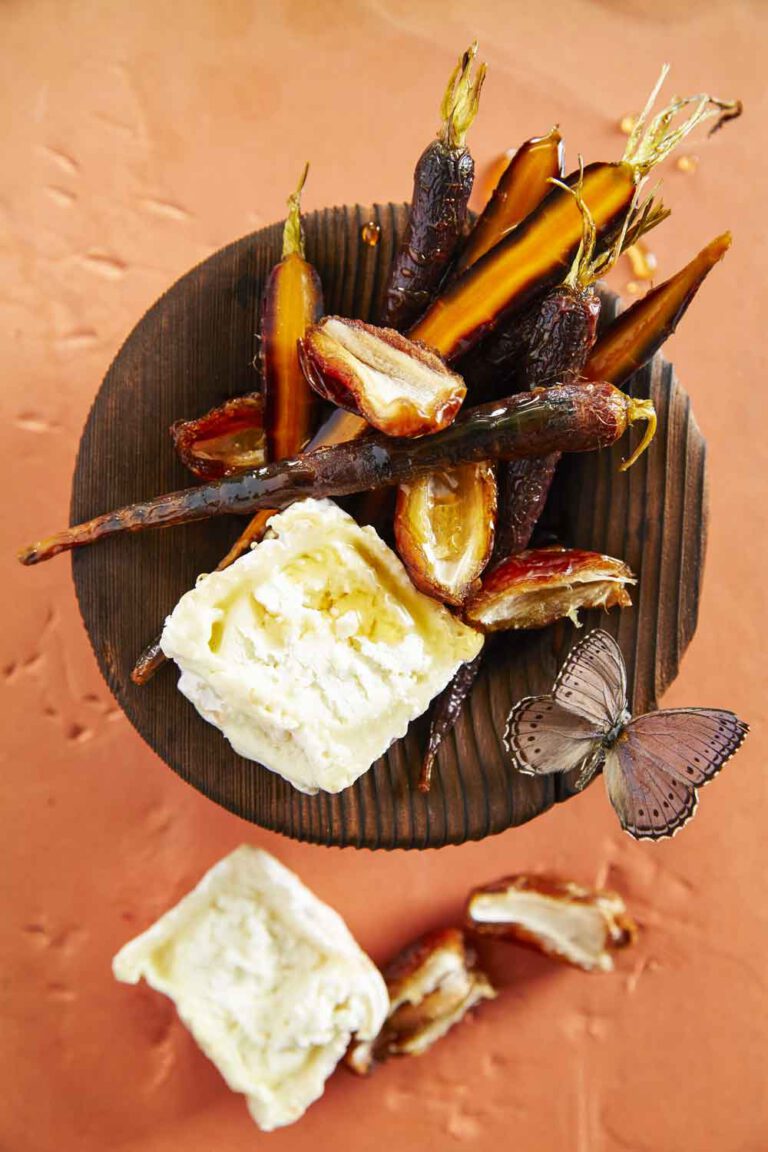 Karottensalat mit Ziegenkäse & Datteln