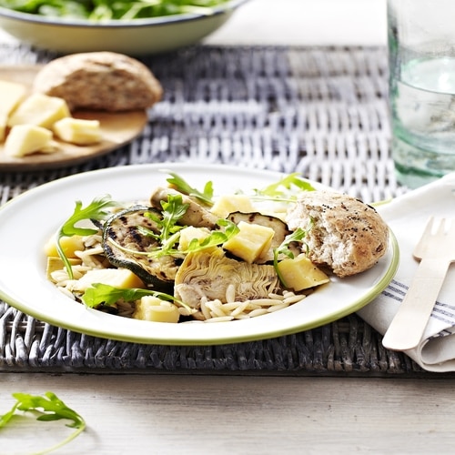 Greek pasta salad with Gruyère AOP, artichoke hearts and sherry vinaigrette