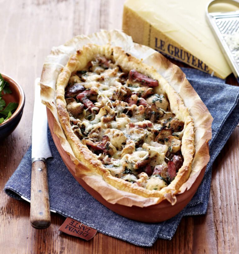 Barquette feuilletée aux cèpes, lardons et Gruyère