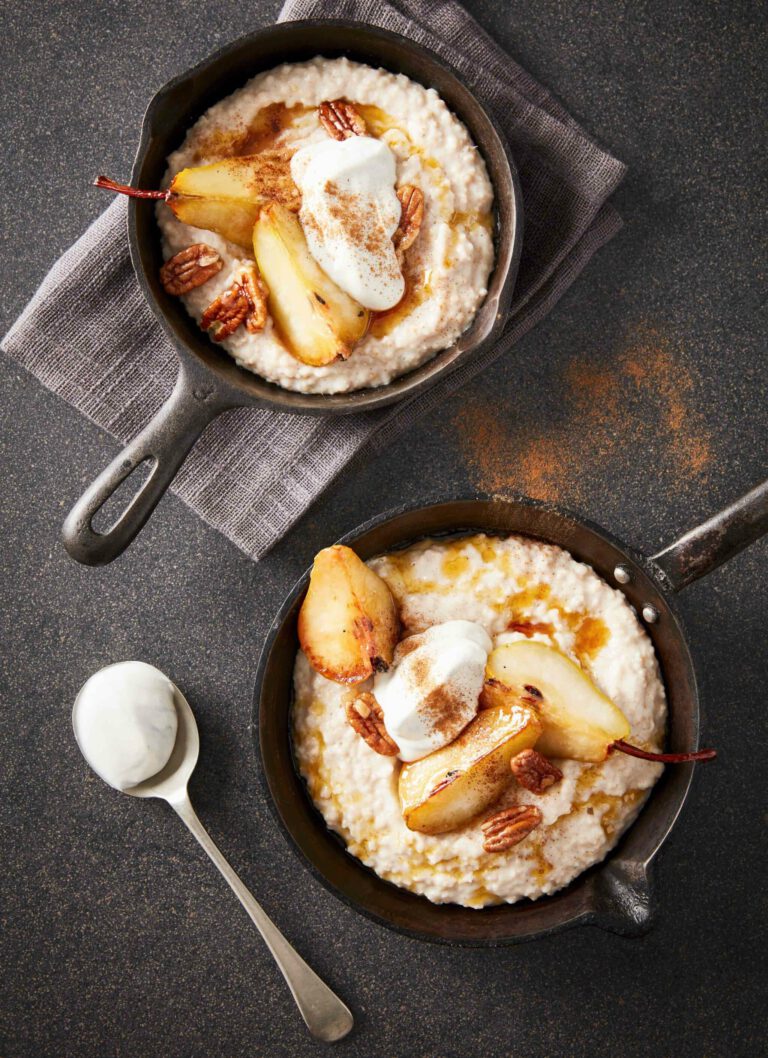 Oat porridge with caramel pears, pecan nuts and vanilla yoghurt