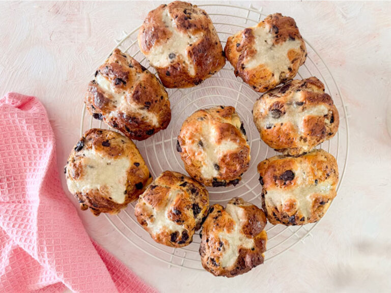 Hot cross buns