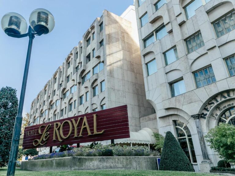 Le Royal — A Fresh Breeze in the Grand Hotel