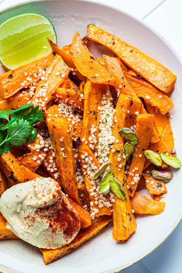 Baked sweet potato wedges with hummus