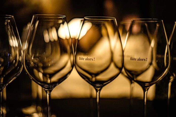 flute alors glasses